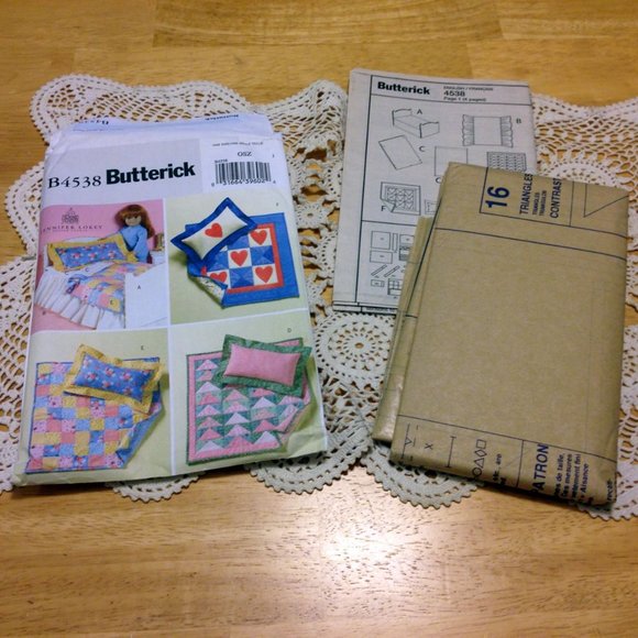 Uncut, factory folded Butterick B4538 18" doll bedding pattern - Picture 1 of 10